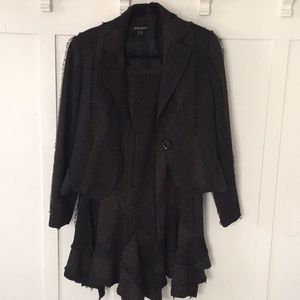 Insight sz 6 blazer and sz 4 skirt